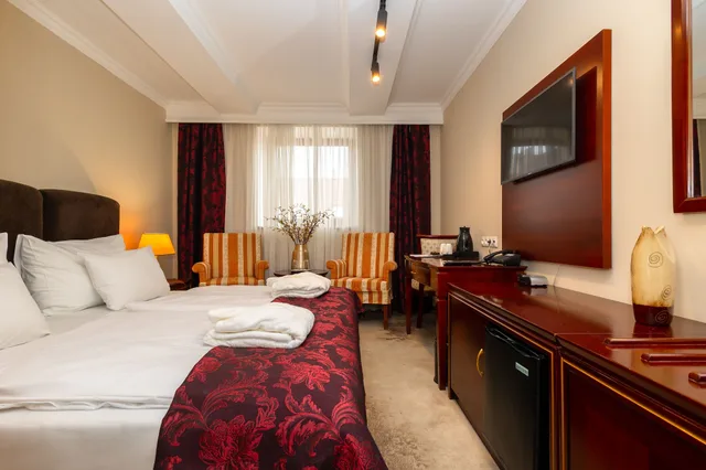 غرفة قياسية بسرير كينج، Grand Hotel Sole 1/3