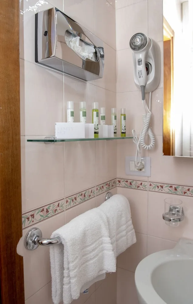 شقة كومفورت بسرير كوين وسريرين منفصلين، Suites Marilia Apartments 5/5