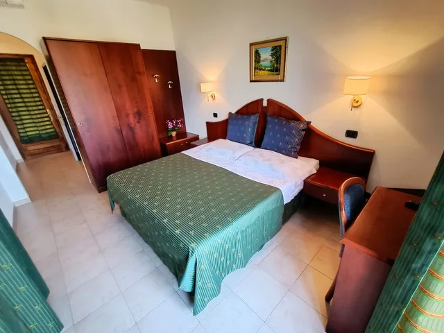 Comfort, Queen Bed, Villa Isabella Hotel & Residence 3/5