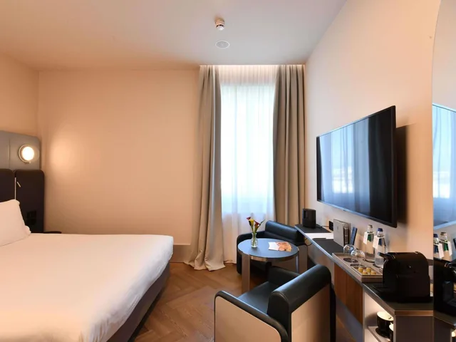Superior, King Bed, Bay View، Palazzo Tirso Cagliari Mgallery 2/4