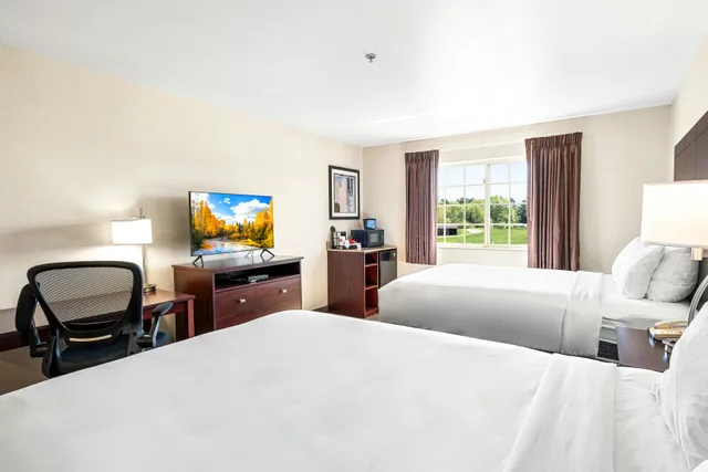 غرفة بسريرين كوين، Boarders Inn Amp Suites 10/13