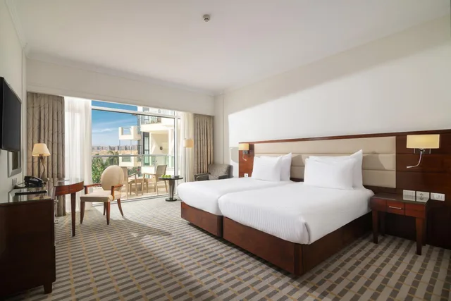 Deluxe, Twin Beds, Pool View, Steigenberger Pyramids Cairo 2/3