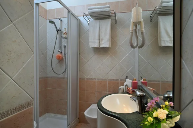 غرفة بسرير مزدوج أو سريرين منفصلين، Hotel Bridge 7/10