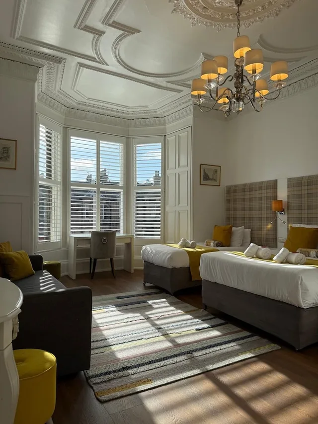 Deluxe, Quadruple, 1 Single and 2 Double Beds، The International Guest House 7/10