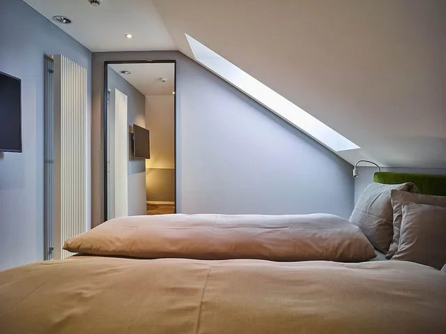 Standard, Double Bed, Small, Attic, Hotel Bellevue Terminus 2/5