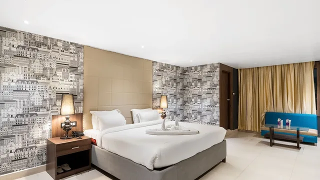 غرفة بريميوم كلاسيكية بسرير كينج بإطلالة على المدينة، NIRANJANA HOTEL 7/9