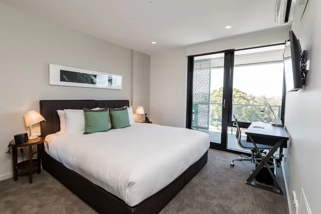2 Bedrooms, Study, Suite, King and Twin Beds, Balcony، The Branksome Hotel & Residences 1/3