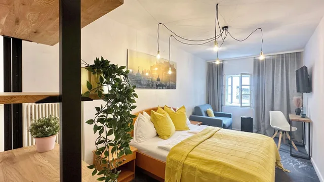 غرفة قياسية بسرير مزدوج بإطلالة على المدينة، Hotel Krone 1512 2/8