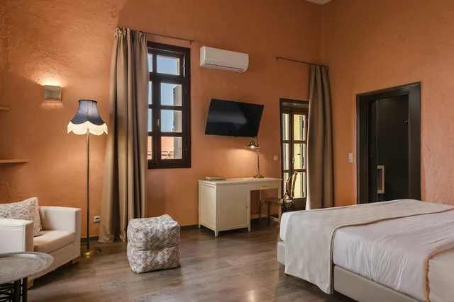 غرفة سوبيريور بسرير كينج بشرفة، Alcanea Boutique Hotel 2/7