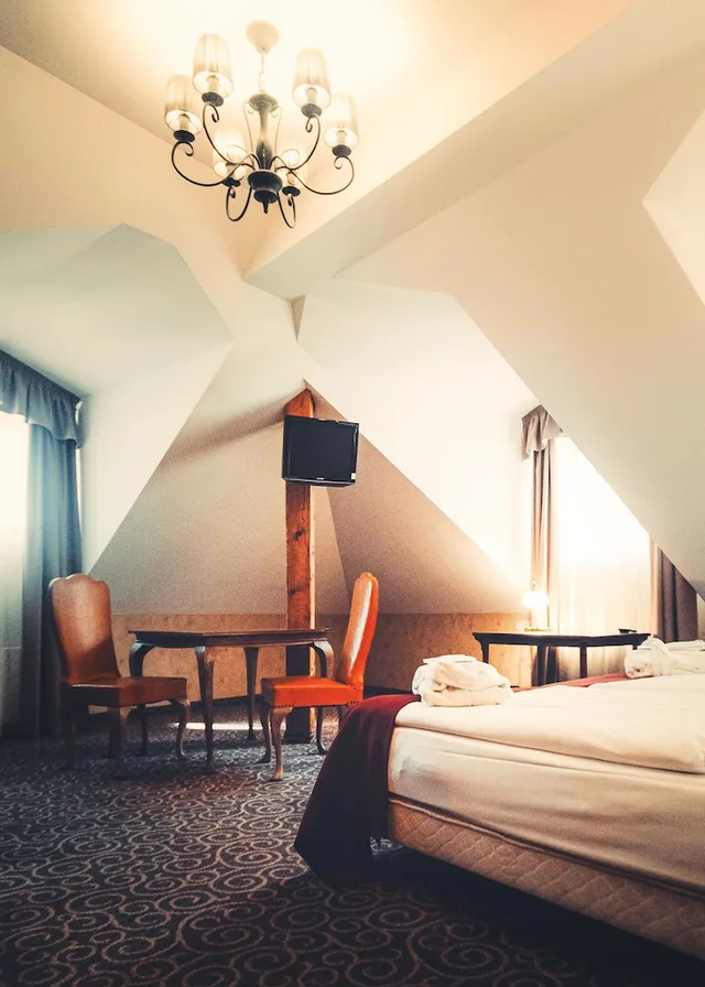 جناح جونيور بسرير كينج، Justus Hotel 2/5