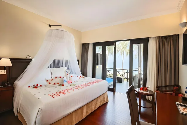 Vip, Villa, Single Bed, Beach Front، Saigon Phu Quoc Resort Spa 1/1