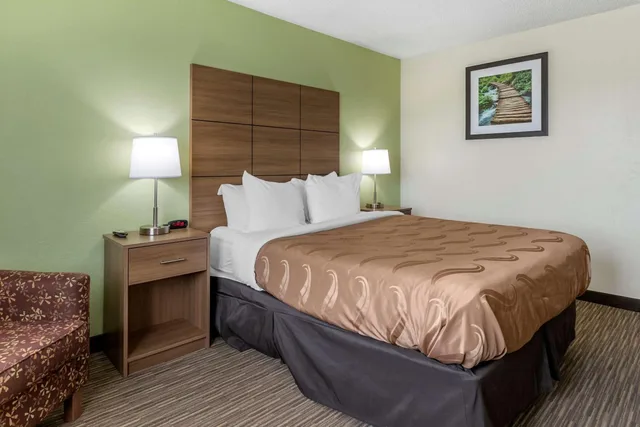 غرفة بسرير كوين لذوي الإعاقة، Quality Inn Creston 3/5