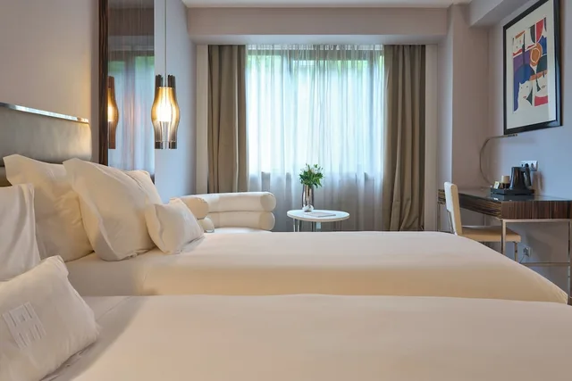 غرفة بريميير ديلوكس بسرير كوين، Altis Grand Hotel 6/10