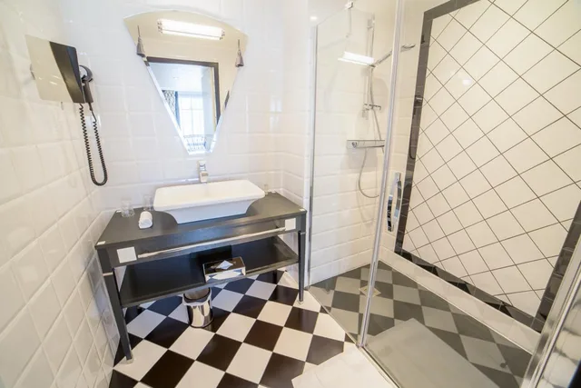 غرفة ثلاثية، Hotel Jehan de Beauce 9/10