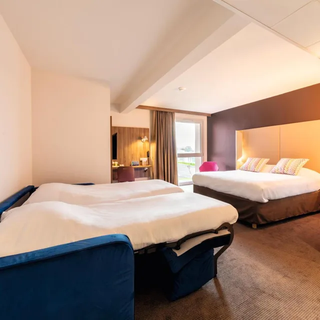 غرفة رباعية بسرير مزدوج مع أريكة، Campanile Findrol Savoie Leman 1/10
