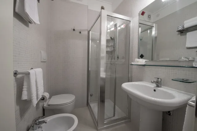 غرفة عائلية بسرير كوين وسريرين منفصلين، PARK HOTEL MARACAIBO 6/6