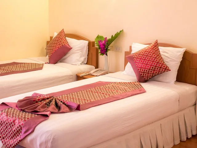 غرفة سوبيريور بسرير كينج بشرفة، Chomsin Hua Hin Hotel 8/10