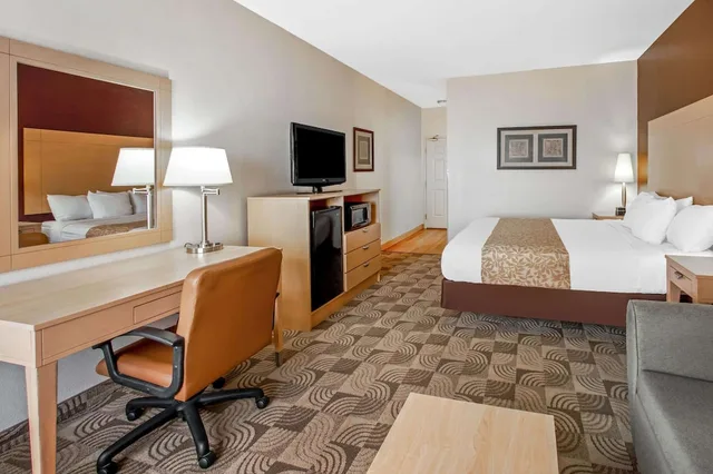جناح بسرير كينج لذوي الإعاقة، La Quinta Inn And Suites By Wyndham Tucumcari 3/4