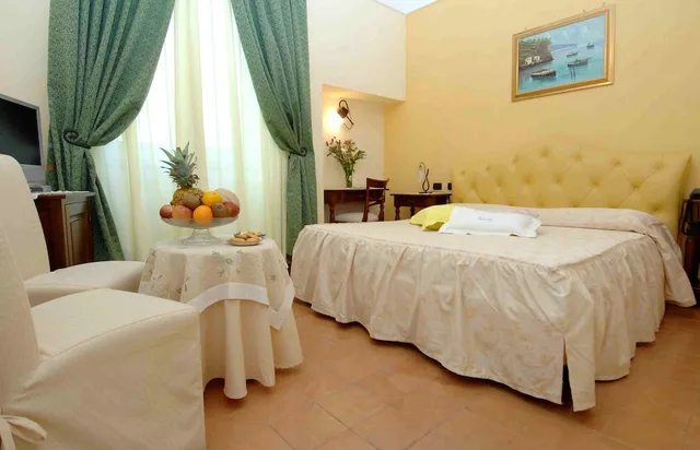 Deluxe, Double or Twin Bed, Hotel Villa Annalara 3/10