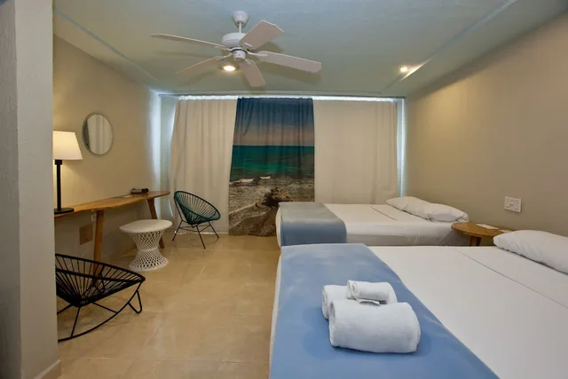 غرفة بسرير كينج بإطلالة على البحر، Hotel Rocamar Isla Mujeres 7/10