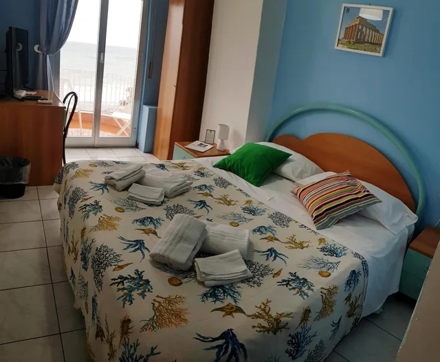 Room, Double Bed, Sea View, Balcony, Hotel La Scogliera 9/10