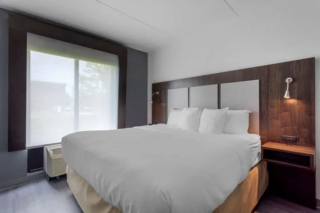 جناح بسرير كينج، Comfort Suites Mount Juliet 2/4