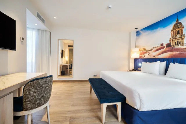 غرفة بسريرين منفصلين مع سرير إضافي، Eurostars Astoria 8/10