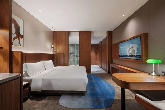 غرفة سوبيريور بسرير كينج، Novotel Shanghai Baoshan Jiusi 1/4