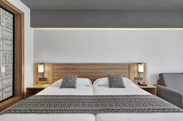 غرفة بسريرين منفصلين، Hotel Riu Palace Santa Maria - All Inclusive 2/5