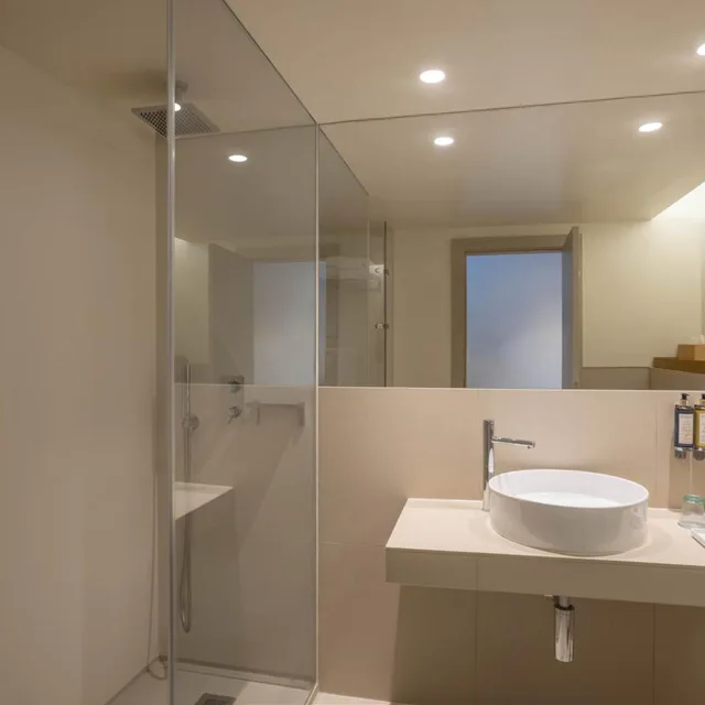 Room, Double Bed, Sea Front، Memmo Baleeira Hotel 5/5