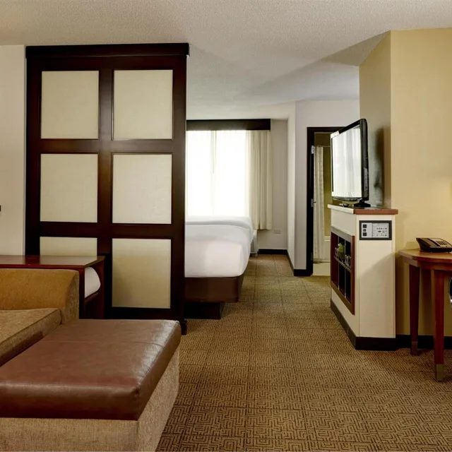 Room, King Bed, Sofa, Accessible, Hyatt Place Memphis/Germantown 1/3