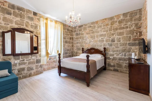 غرفة سوبيريور، PIETRA ROSSA Luxury Rooms 1/2