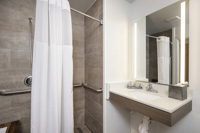 غرفة بسرير كوين لذوي الإعاقة، Comfort Inn Hayward - Oakland South 3/6