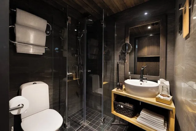 Arctic, Tree House, Suite, Twin Beds, Bunk Bed, with Extra Bed, with View، Arctic Treehouse Hotel 2/3
