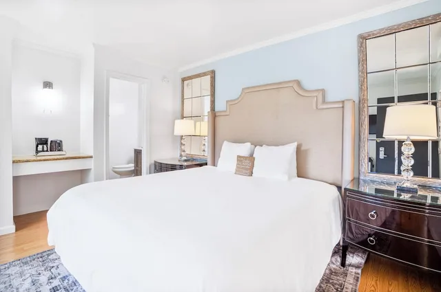 غرفة بسرير كينج بمطبخ، Pacific Crest Hotel Santa Barbara 2/3