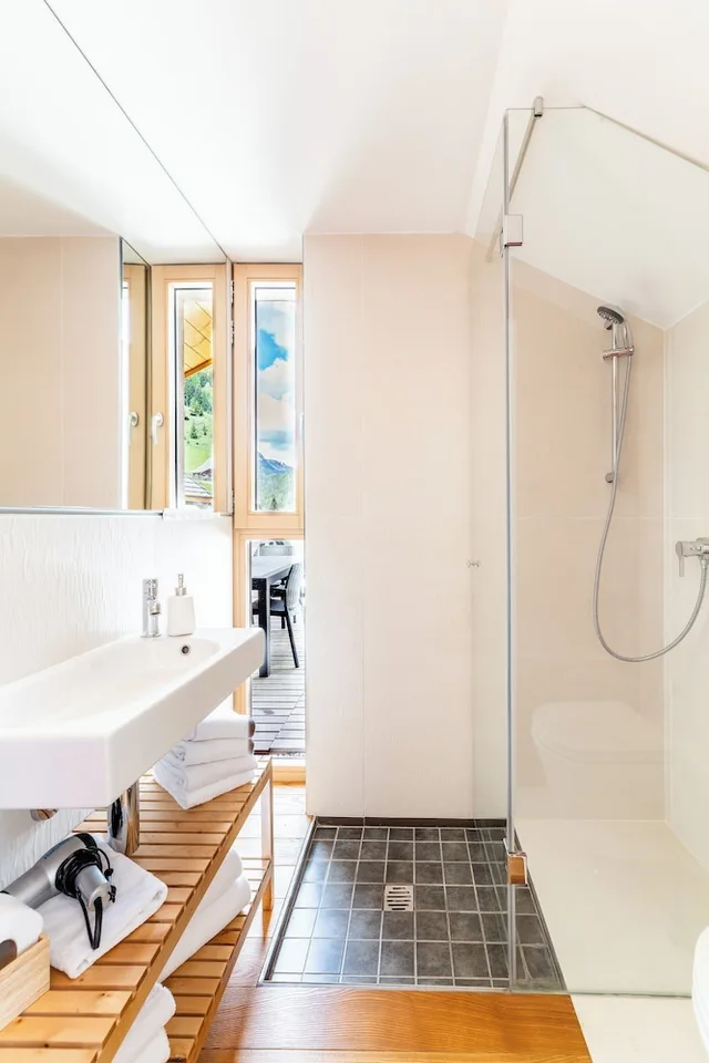 شقة بانورامية بسرير كوين بإطلالة على الجبل بشرفة بغرفة نوم واحدة مع أريكة، Quercus Appartements 2/2