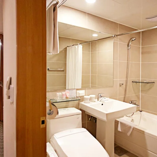 غرفة عائلية بسرير فردي، Hotel Skypark Myeongdong I 8/8