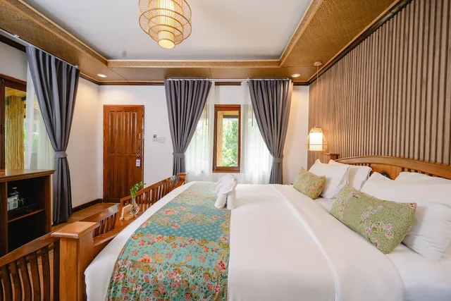 كوخ بسرير كينج، Railay Phutawan Resort 1/9