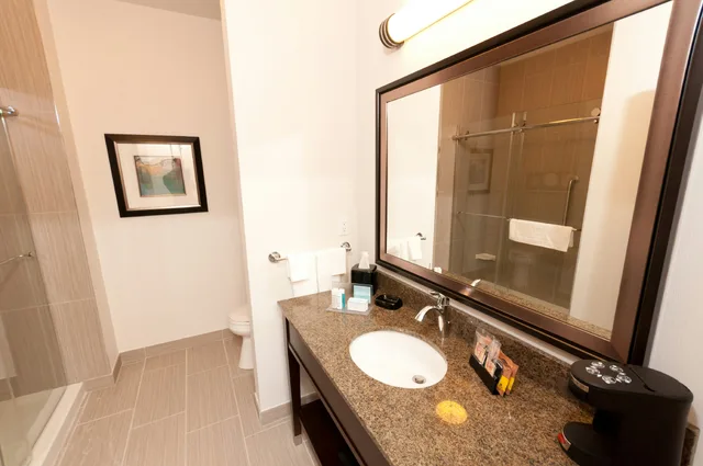 غرفة بسريرين كوين، Hampton Inn Suites By Hilton Regina East Gate 3/3