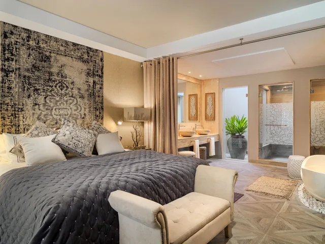 1 Bedroom, River, Villa, Private Heated Pool، Royal River Luxury Hotel (Adults Only +16) 1/2