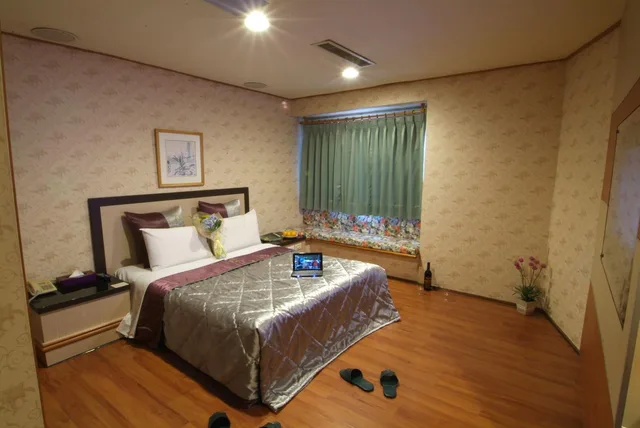 غرفة سوبيريور بسرير مزدوج، Left Bank Hotel 3/3