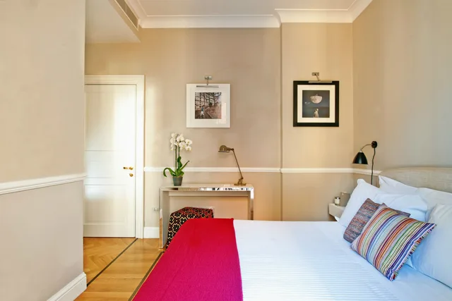Light, Single, Double Bed, The Fifteen Keys Hotel 2/9