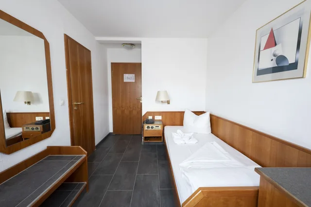 غرفة مفردة، Hotel Astoria Am Urachplatz 19/20