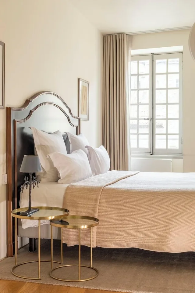 غرفة سوبيريور بسرير كوين، HOTEL DE LA VILLEON 8/10