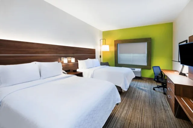 Standard, 2 Double Beds, Accessible, Holiday Inn Express Hotel & Suites Ozona 1/1