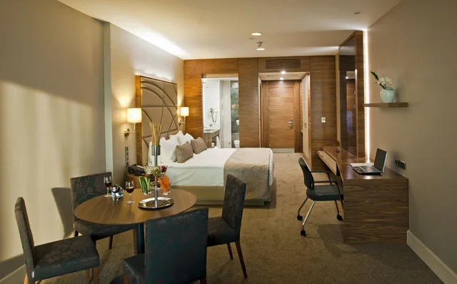 غرفة غراند بإطلالة على البحر، Cevahir Hotel Istanbul Asia 2/2
