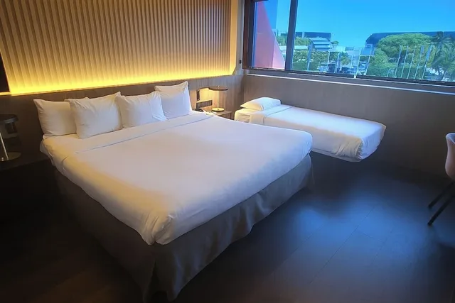 غرفة ديلوكس ثلاثية، Barcelona Airport Hotel 2/10