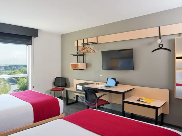 غرفة قياسية بسريرين منفصلين، City Express by Marriott Santiago Aeropuerto Chile 1/1