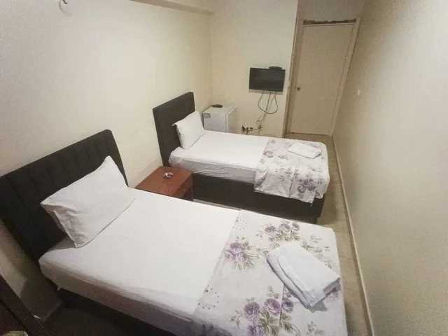 غرفة قياسية بسريرين منفصلين، Sah Hotel 7/10