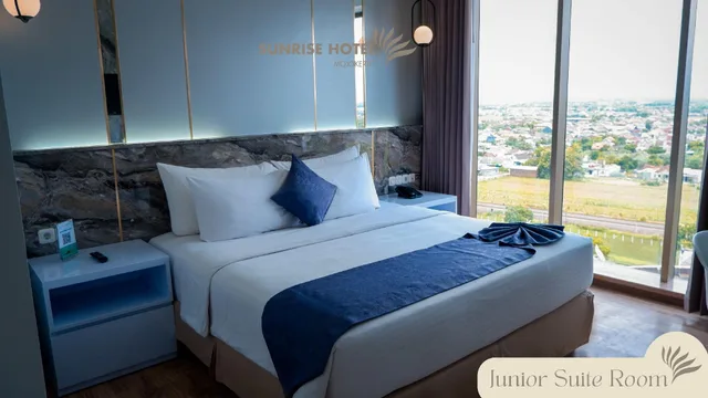 Junior Suite, Double Bed, Ayola Sunrise Mojokerto 1/1